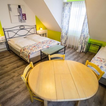 Hotel Gasthof Roessle Weingarten  Luaran gambar